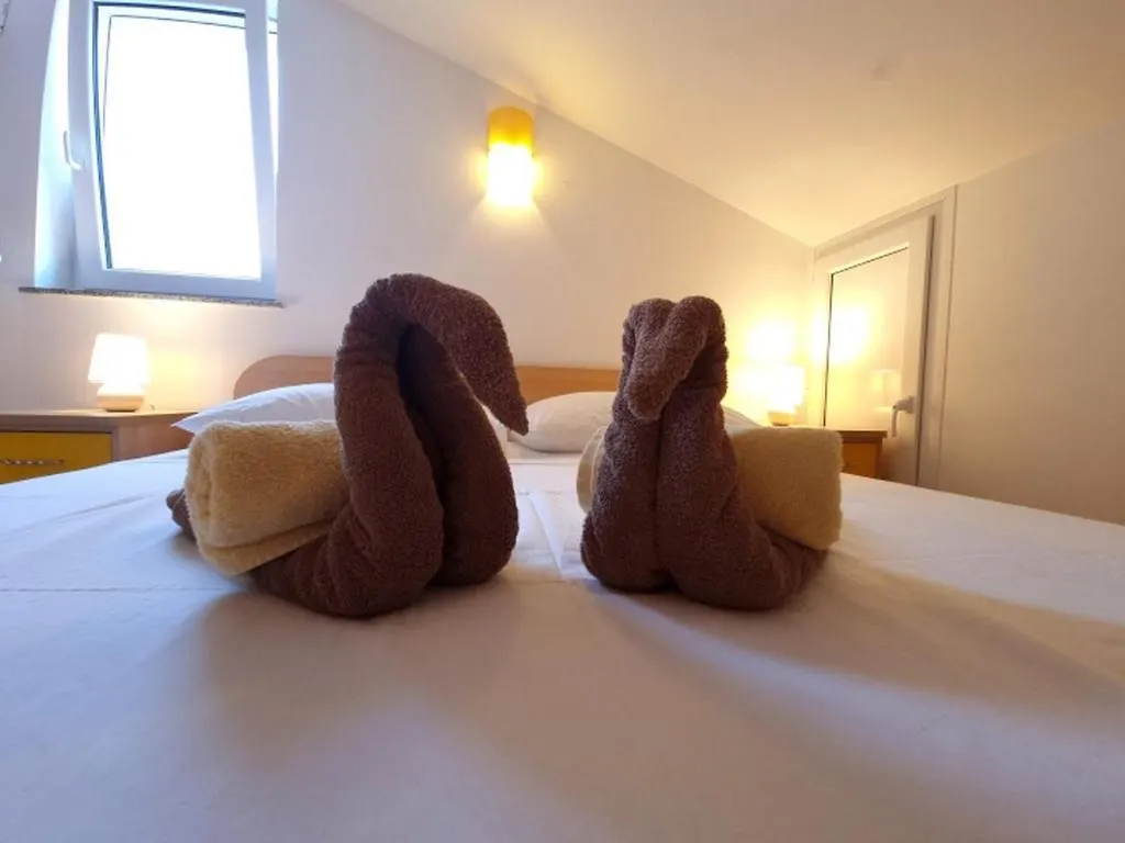 Apartman Scarlett Baška 0*,