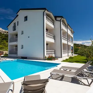 Gasthuis Dosen Iv, Baška