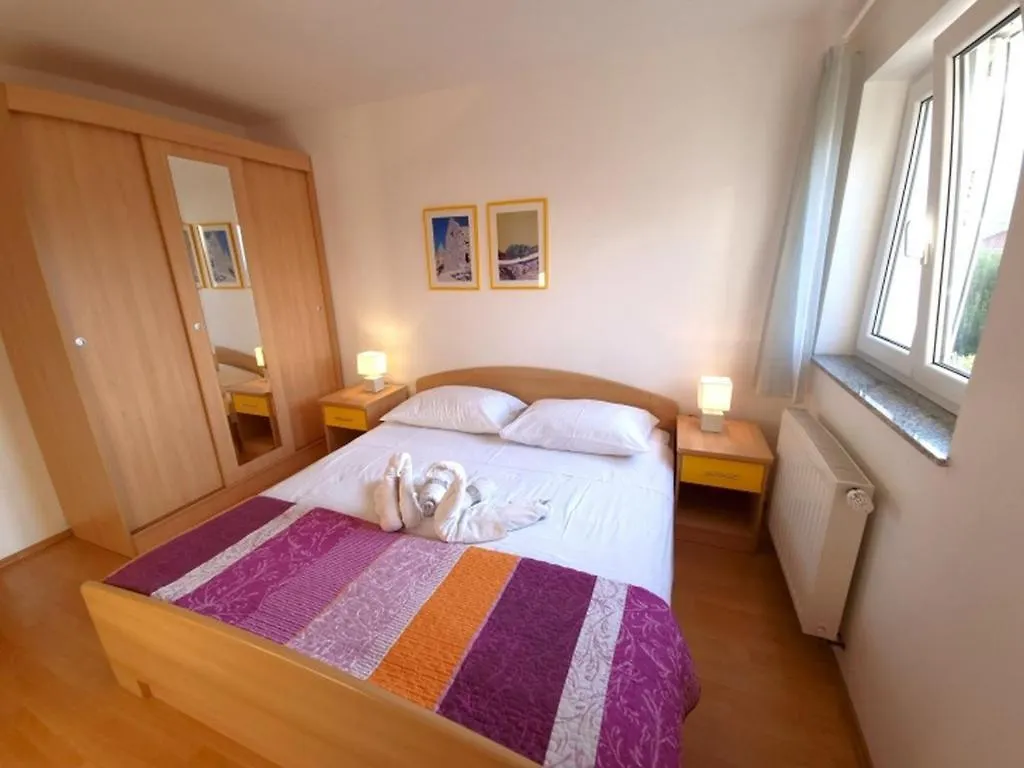 Apartman Scarlett Baska  Croatia
