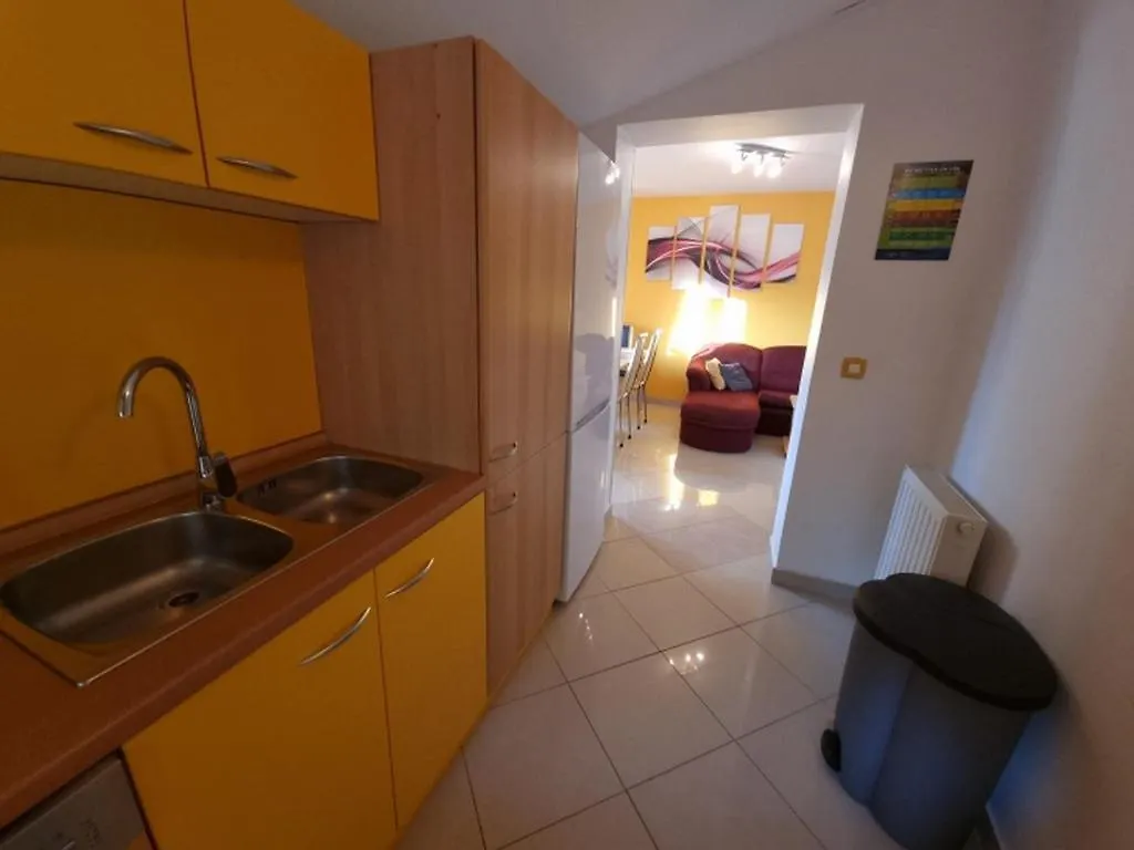 Apartman Scarlett Baska  0*, Baska (Krk)