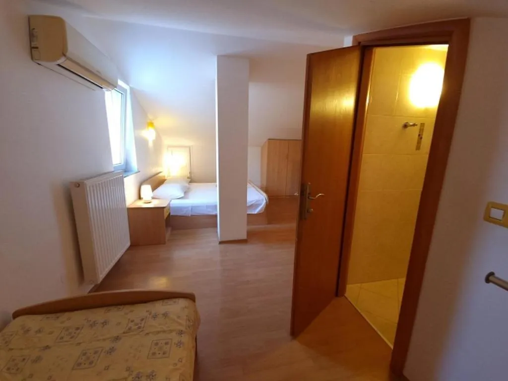Apartman Scarlett Baska  Apartment Baska (Krk)