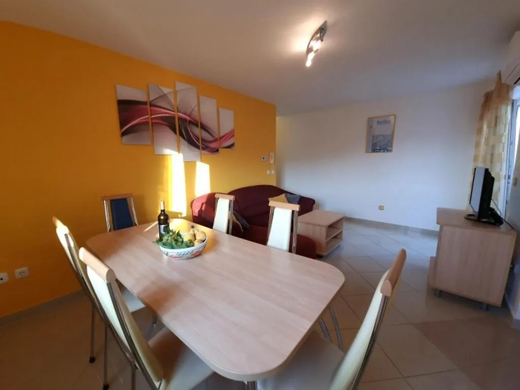 Apartman Scarlett Baska  0*, Baska (Krk) Croatia